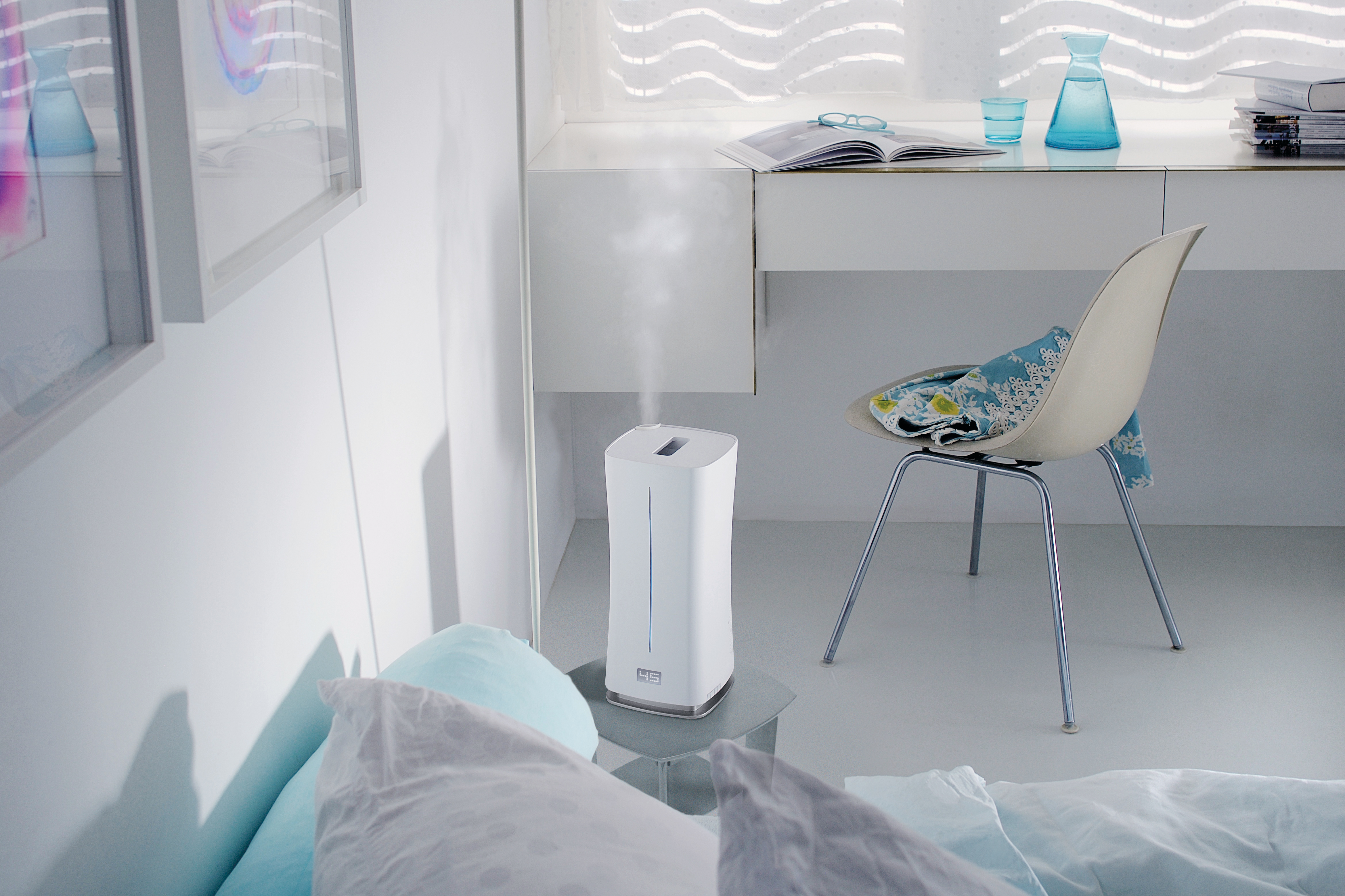 SF_Eva_little_white_lifestyle1_landscape