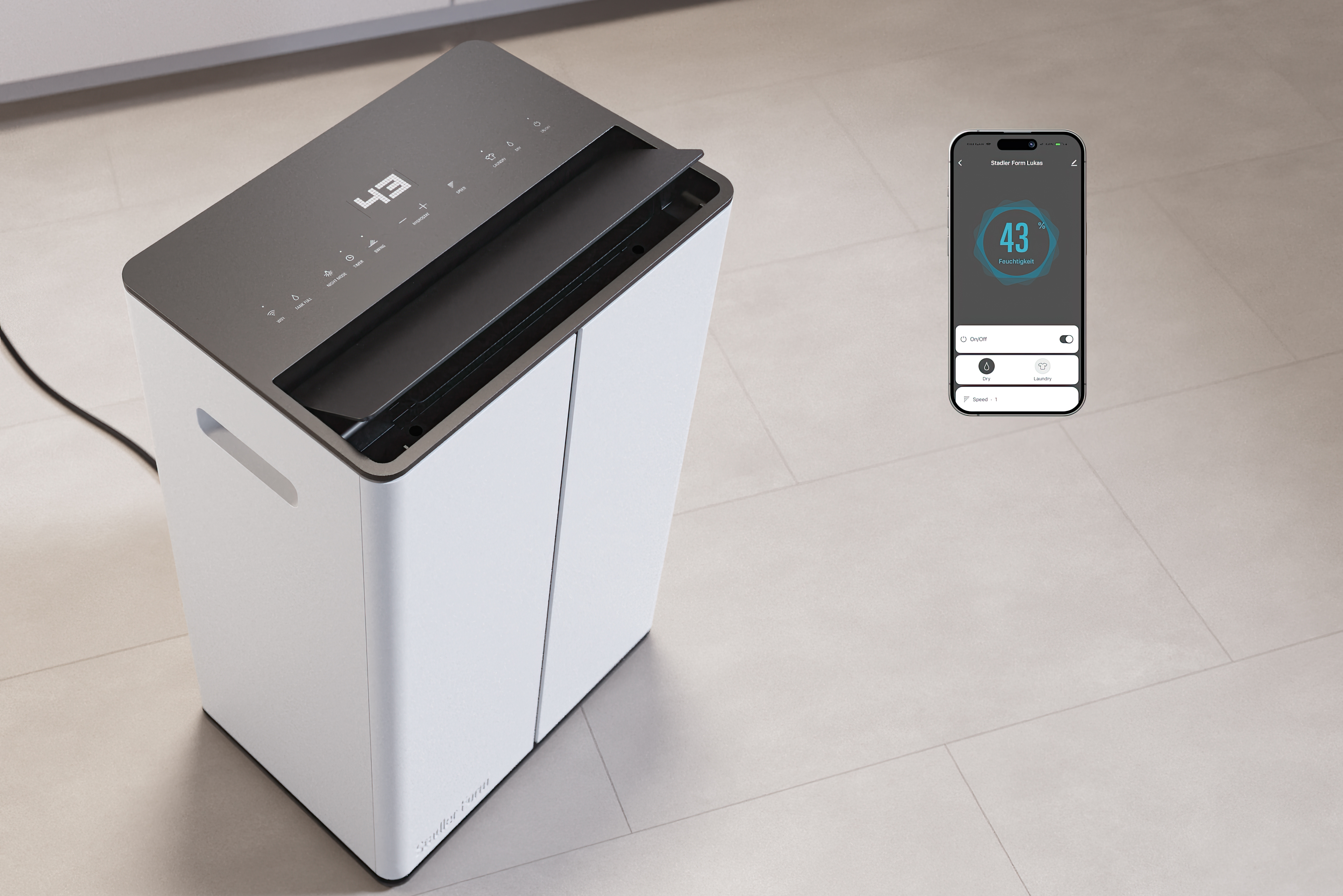 SF_Lukas_lifestyle4_detail_top-view_app_landscape