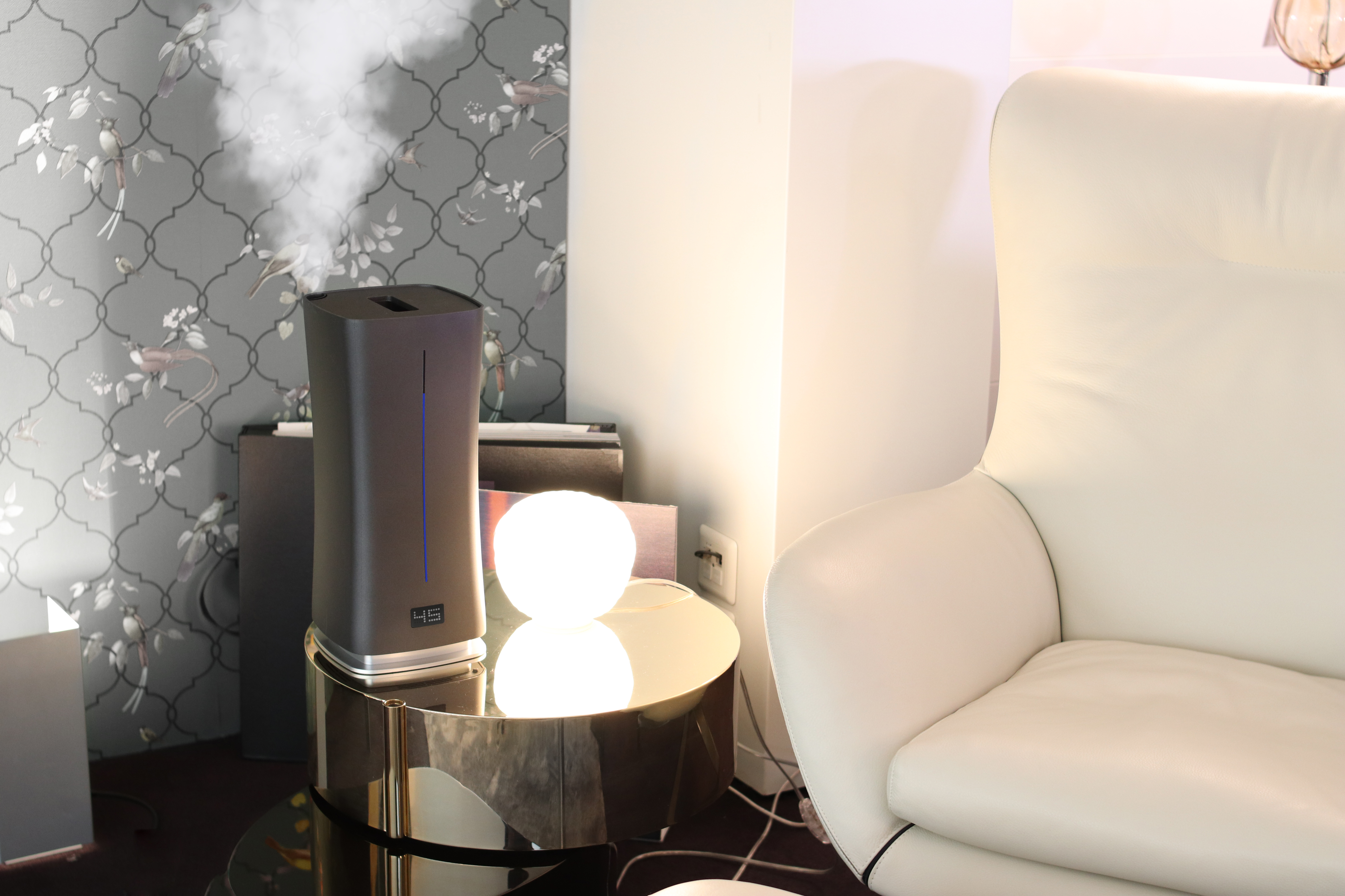 SF_Eva_little_titanium_lifestyle2_landscape