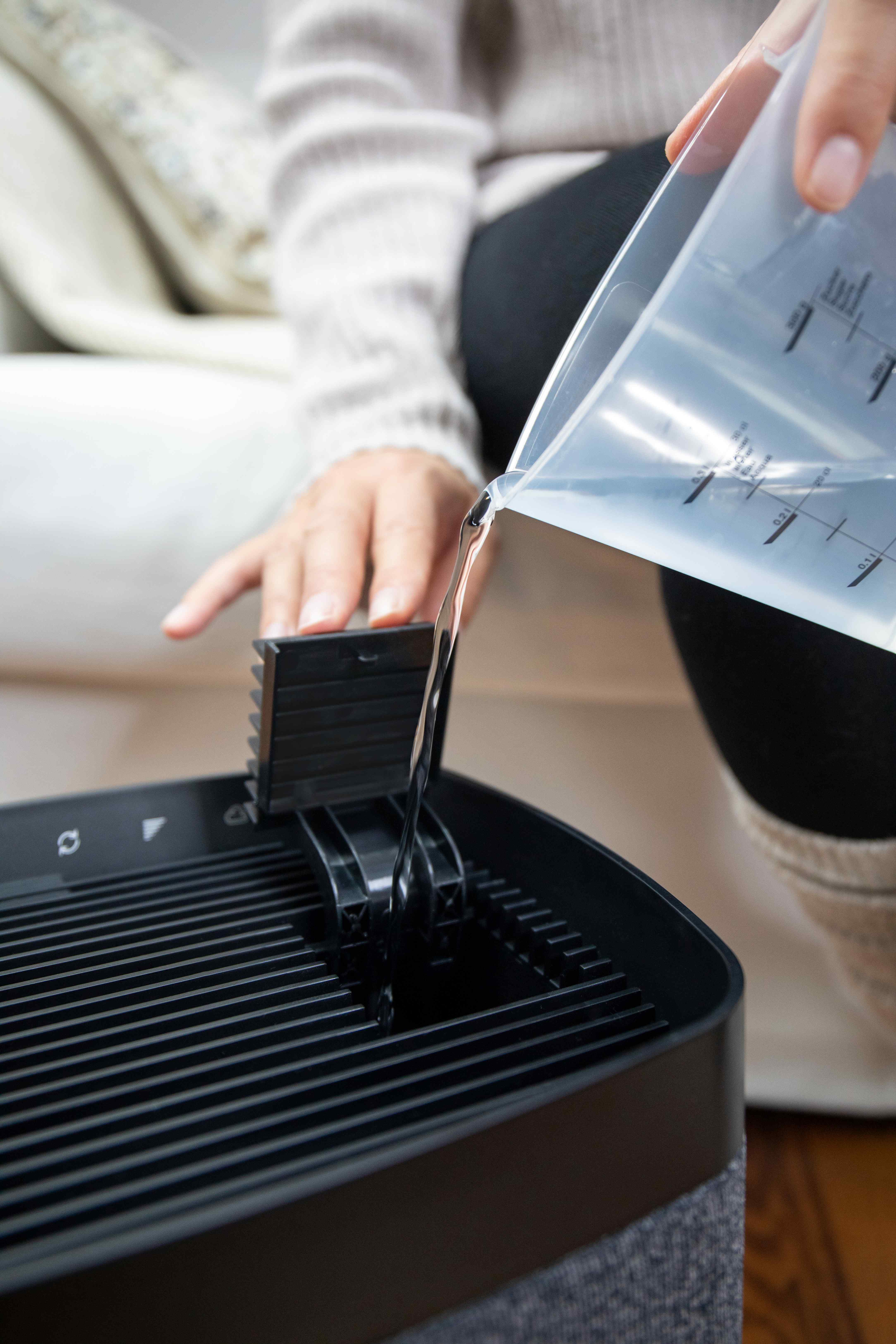 SF_Karl_detail_water_filling_portrait