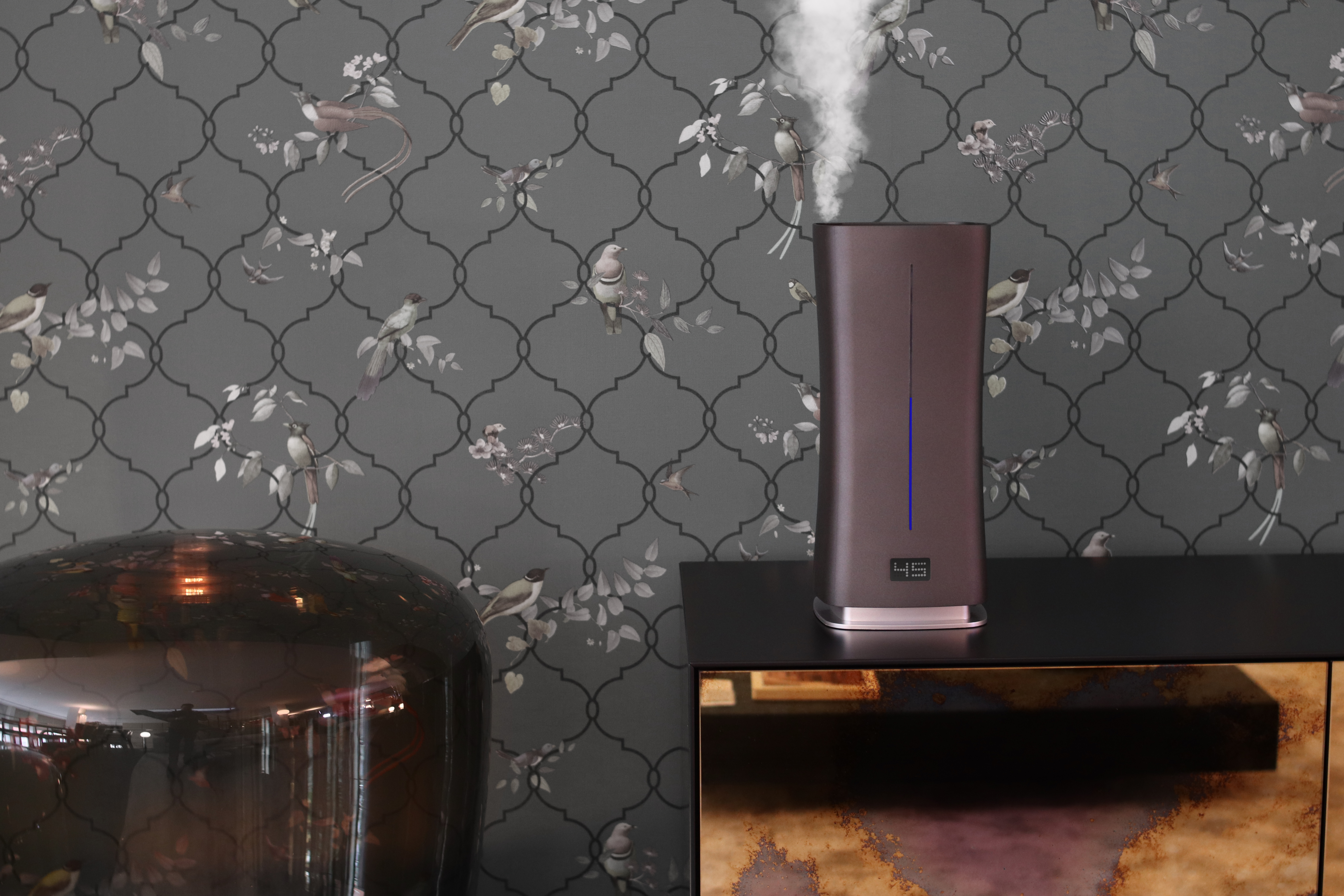 SF_Eva_little_titanium_lifestyle1_landscape